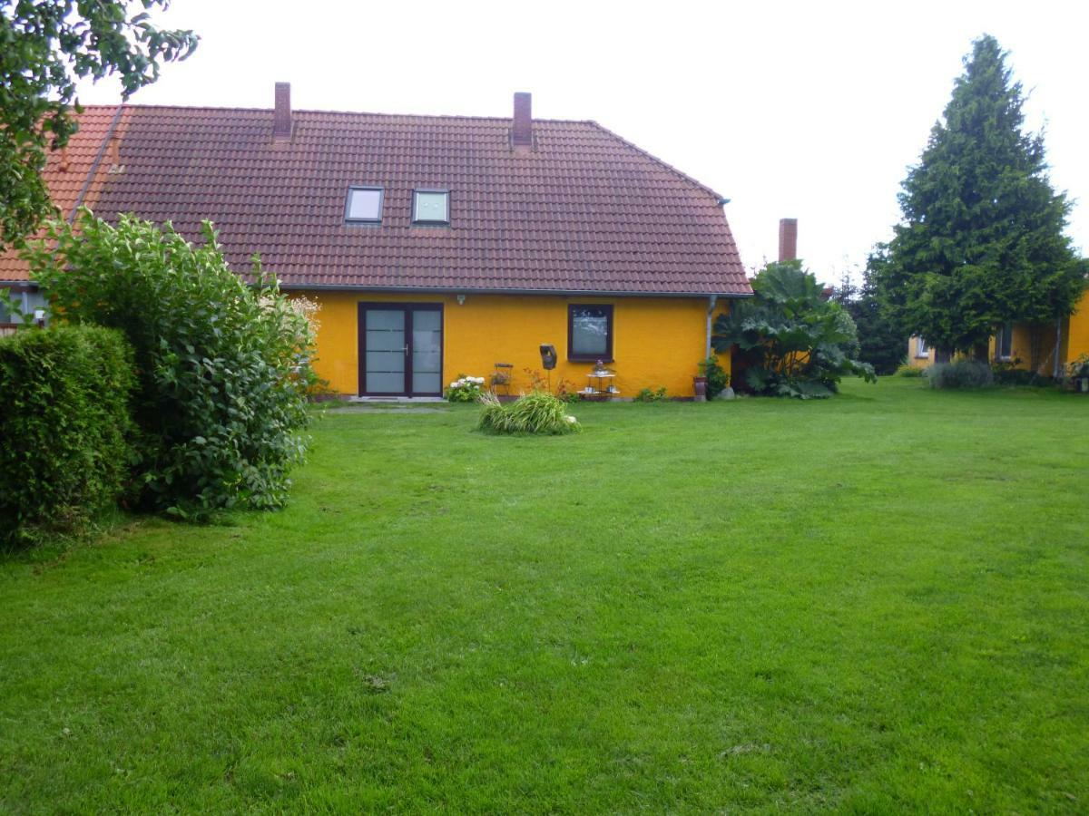 Ferienwohnungen Familie Jahn Thesenvitz Exterior photo